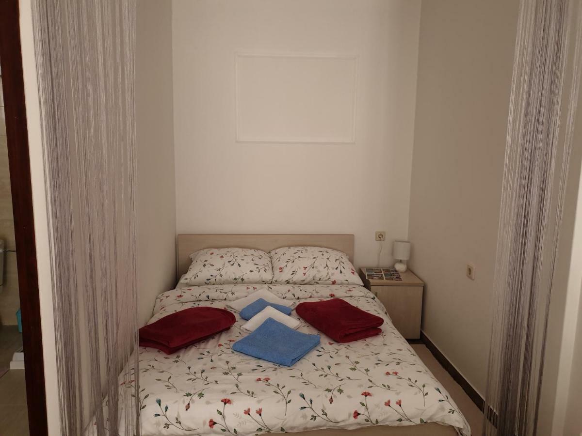 Hrsak Apartment *